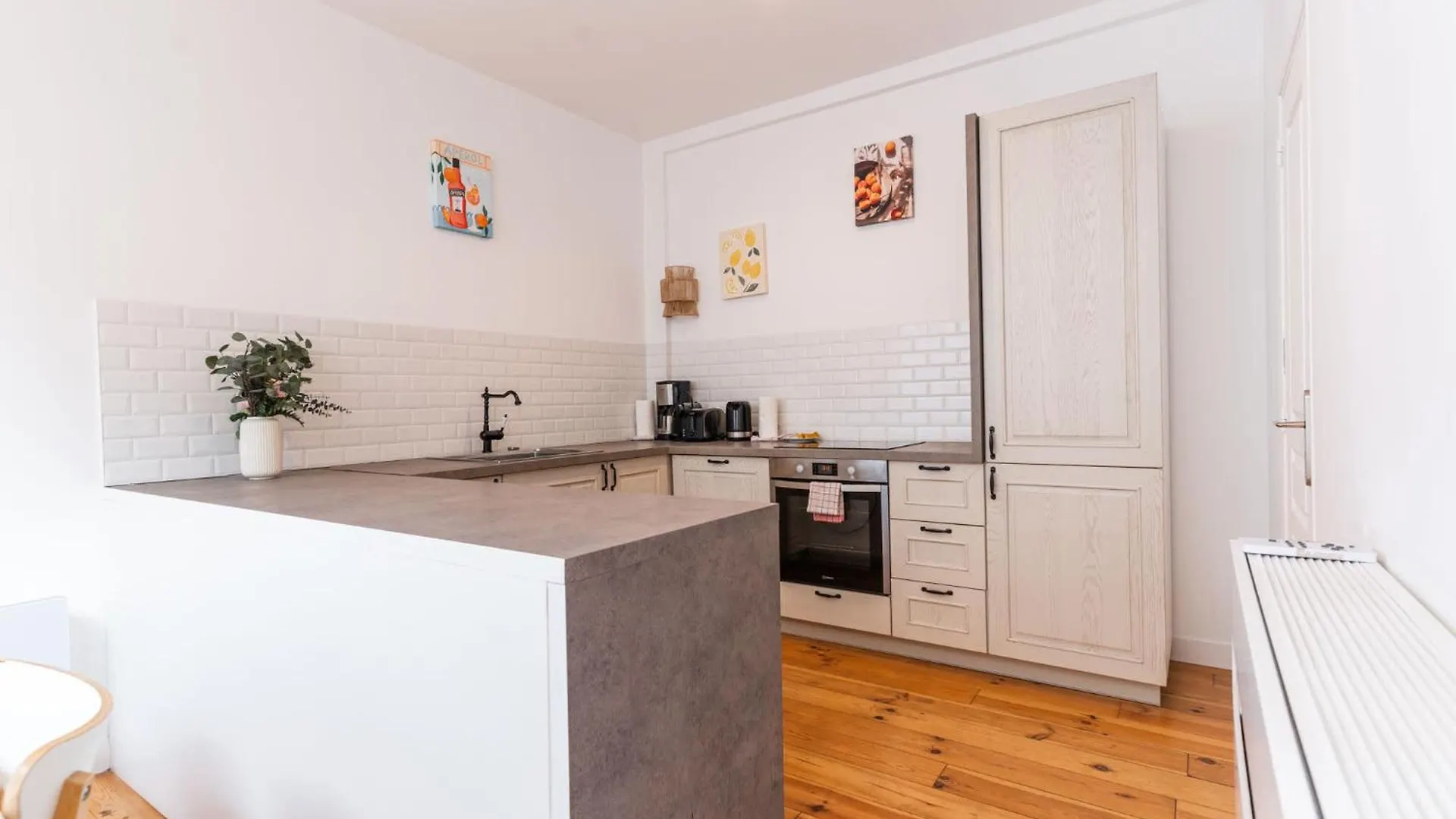 Loft House 2 Bedroom Bastille Ac By Lcc Agency Paris Apartment