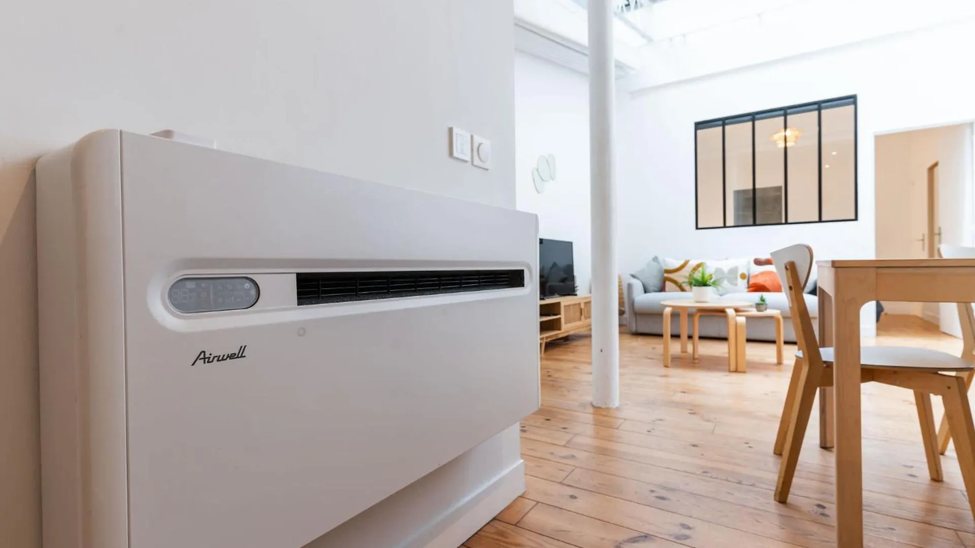 Loft House 2 Bedroom Bastille Ac By Lcc Agency Paris France