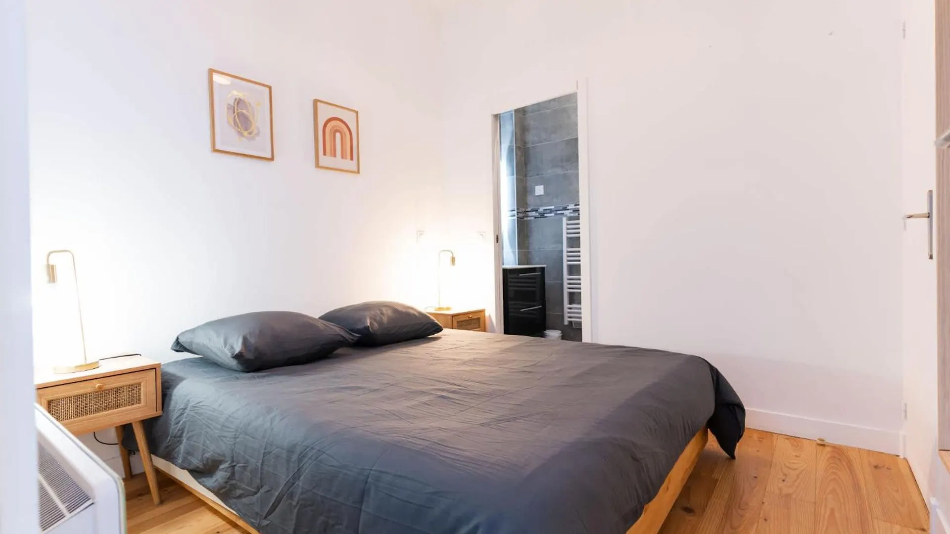 Loft House 2 Bedroom Bastille Ac By Lcc Agency Paris 0*,