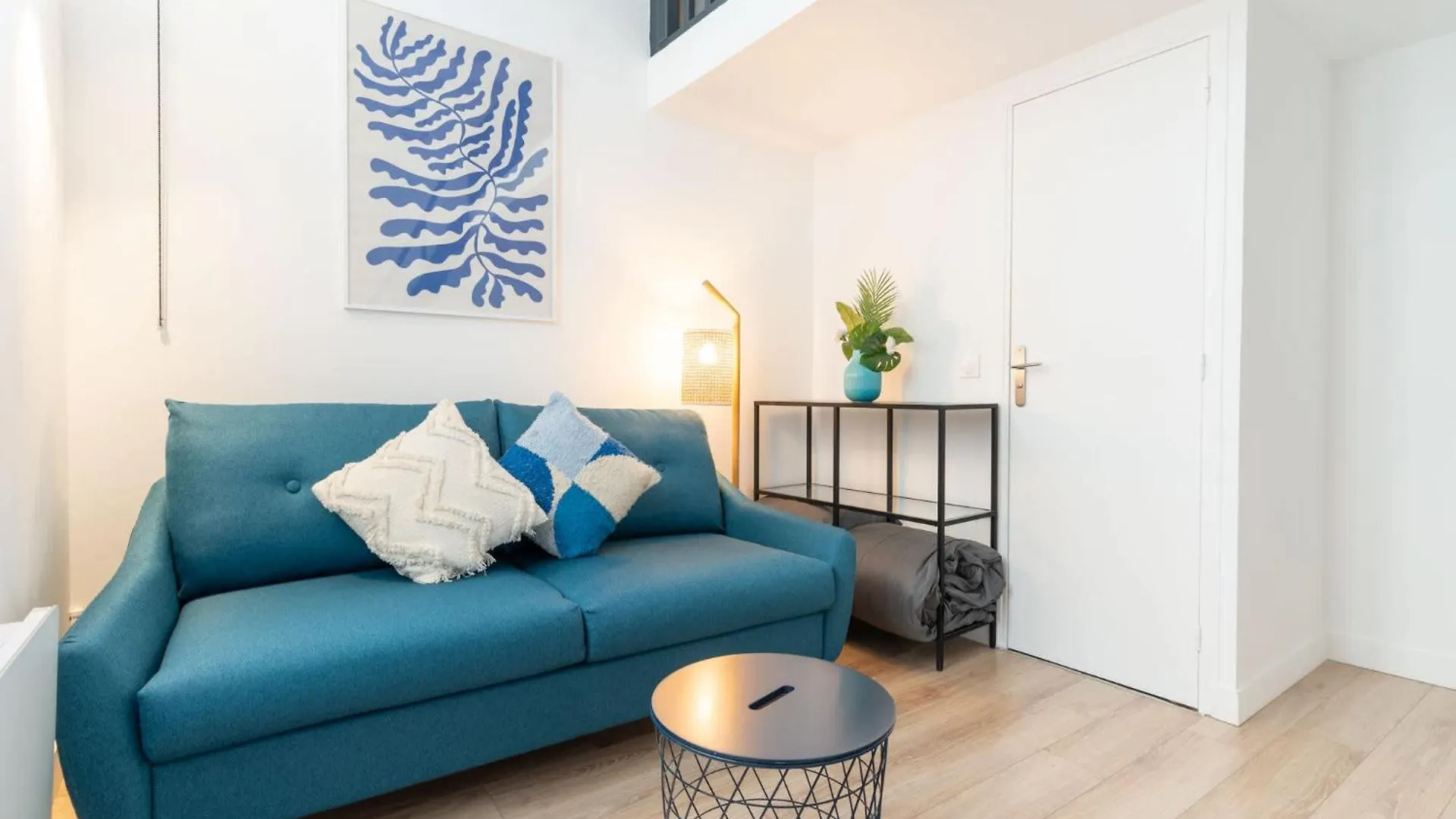 Loft House 2 Bedroom Bastille Ac By Lcc Agency Paris France