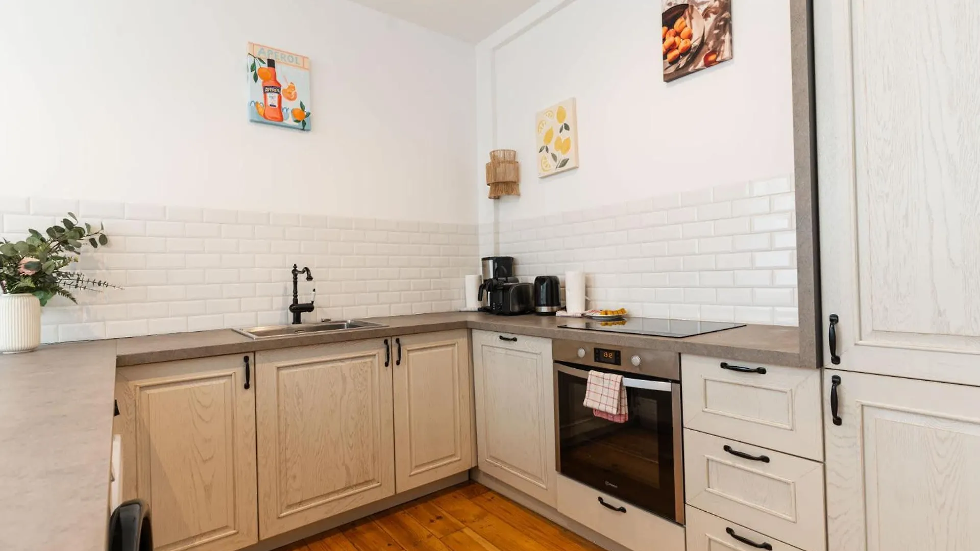 Loft House 2 Bedroom Bastille Ac By Lcc Agency Paris 0*,  France